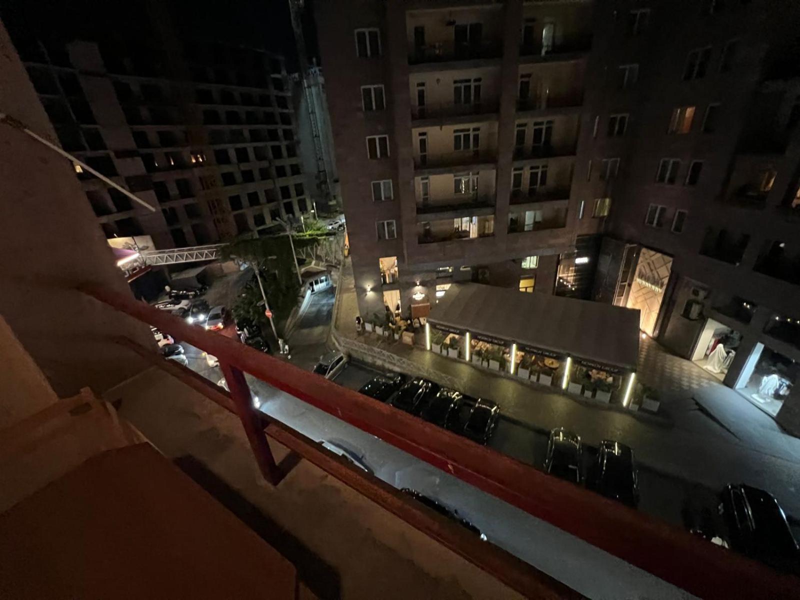 Rent Inn Yerevan On North Avenue Exterior foto