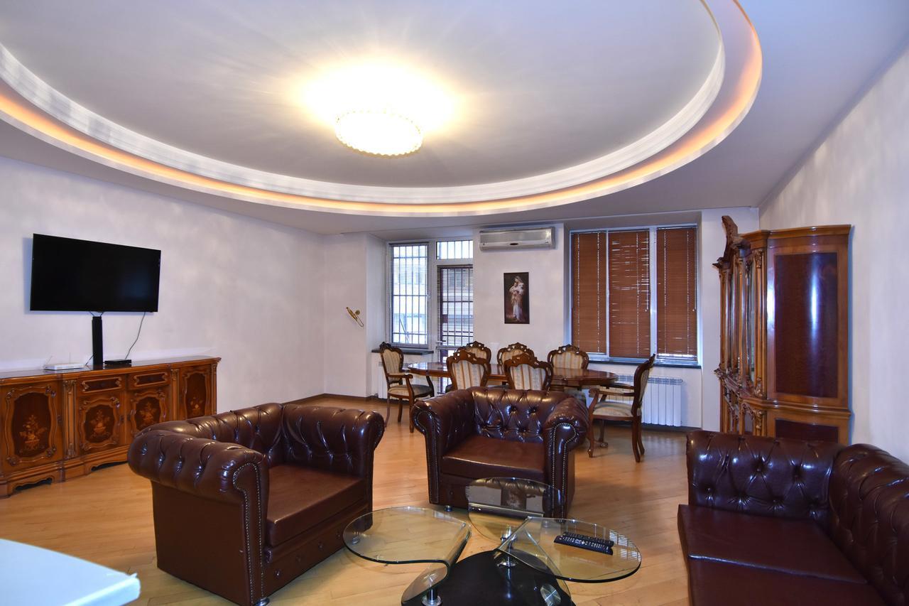 Rent Inn Yerevan On North Avenue Exterior foto